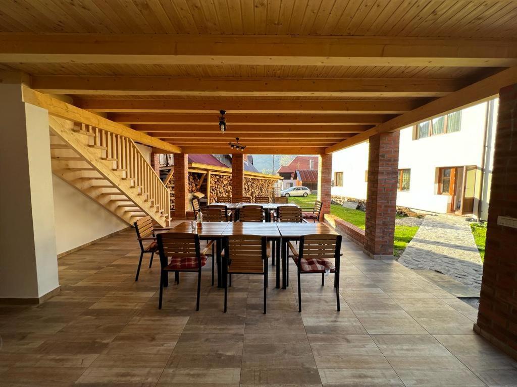 Casa Bujor De Munte Dragoslavele Hotel Buitenkant foto